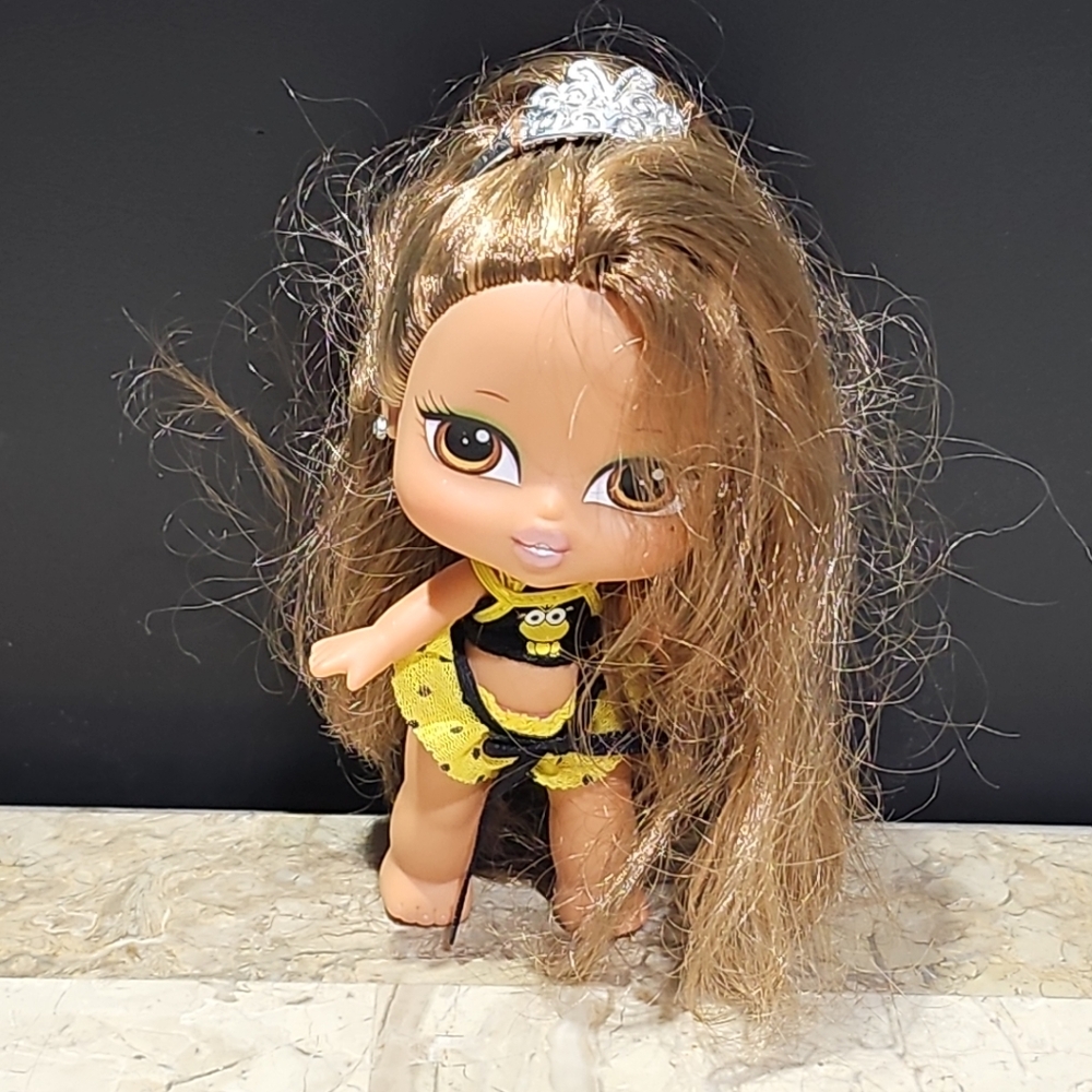 Bratz Babyz Girlz Hair Flair Yasmin Doll Original Clothes Bottle Brush  5" Inche